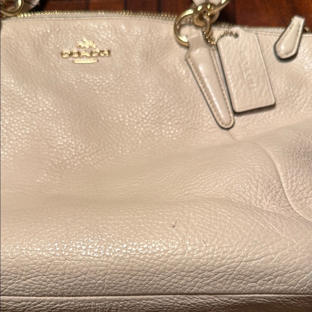 COPY - Coach Cream Shoulder Bag with Gold Accents - Picture 15 of 16
